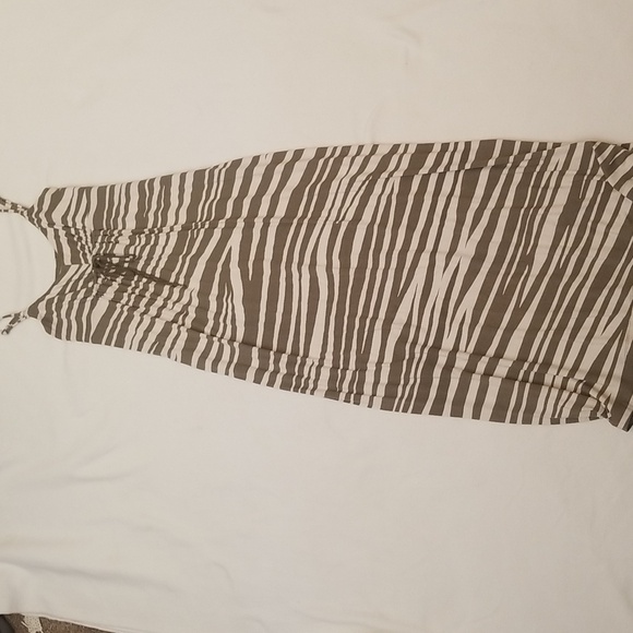 Tommy Bahama Zebra Print Maxi Dress Size Small - New Condition - Picture 5 of 8